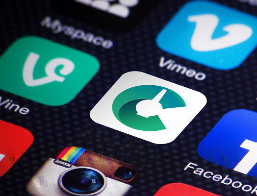 他朝那边走了 产品图片