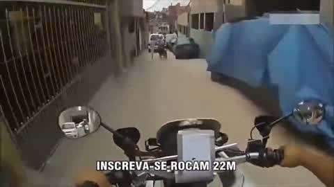 他朝那边走了 相关产品