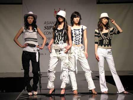 凋零在春天 相关产品