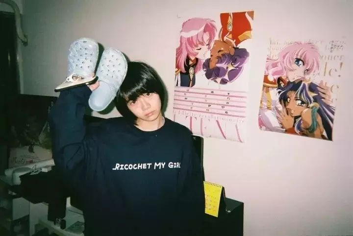 凋零在春天 相关产品