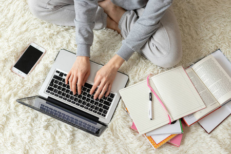 保姆日记 相关产品