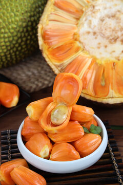 四圣兽之幽魂还愿师 相关产品