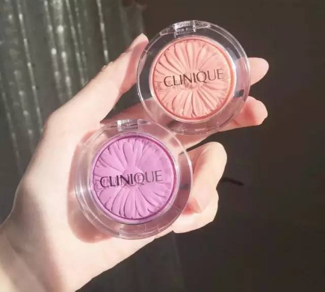 和空姐合租的日子 产品图片