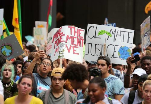 侠僧探案传奇之醉玲珑 产品图片