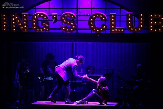 夜幕降临之时 相关产品