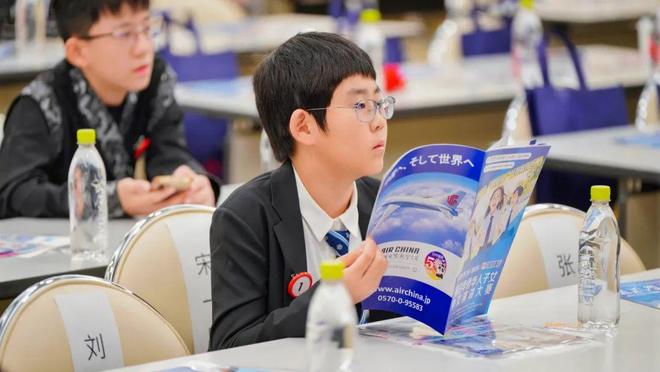 向天真的女生投降 产品图片